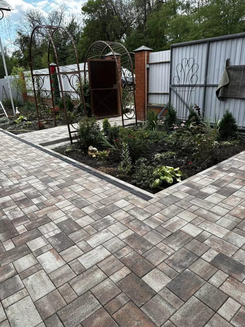 №172 фотография тротуарной плитки завода Пропресс в Приморско-Ахтарску